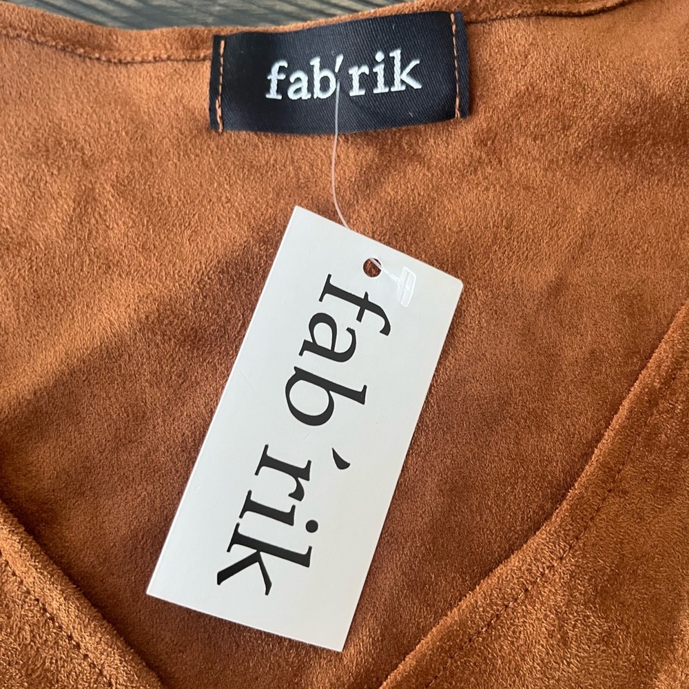 fab'rik Rust Suede-Look V-Neck New Top with tag 🏷️